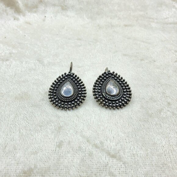 Vintage Pewter Teardrop Shaped Metal Beaded Lever Back Earrings - Picture 3 of 5